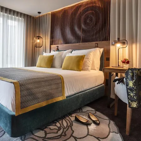 Do - Rua Flores 4* Oporto