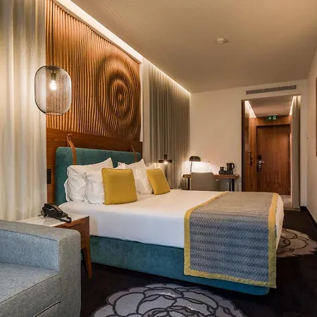 Do - Rua Flores Oporto