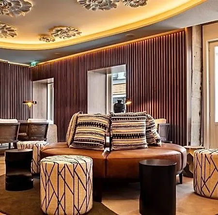 Hotel Rua Flores 4*