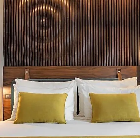 Rua Flores Hotel 4*