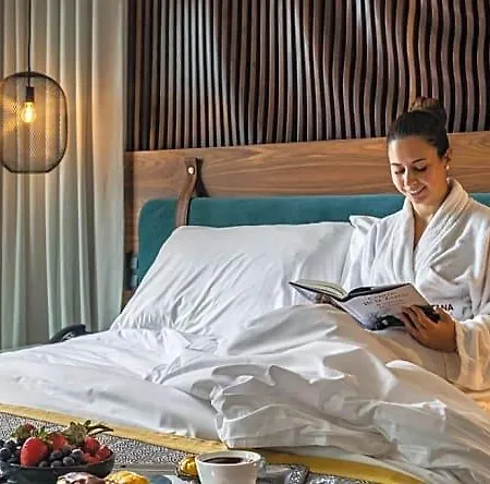 Rua Flores Hotel 4*