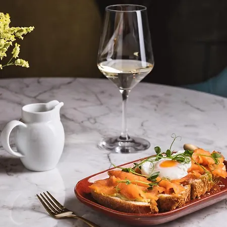 Hotel Do - Rua Flores Porto